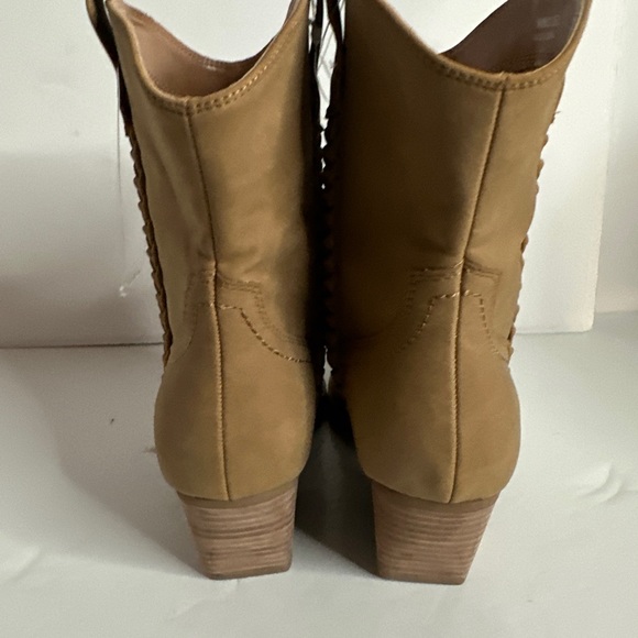 Dolce Vita Koolson Western Booties Size 8.5  never worn - Picture 8 of 9